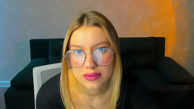 Shakira Lux online show from 05.21.26