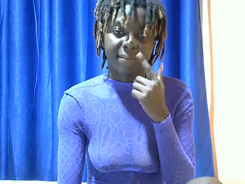 Snapshot of dolly_lioness chatting on 07.17.26 dolly lioness online show from 07.17.26