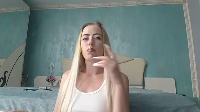 LaraLanee online show from 07.09.26