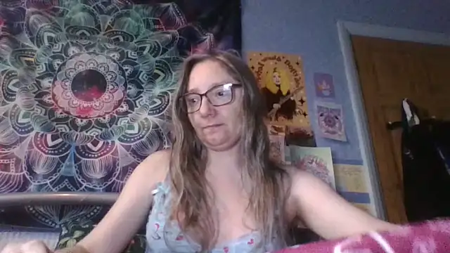 Izzylove47 online show from 05.19.26