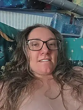 Izzylove47 online show from 06.26.26