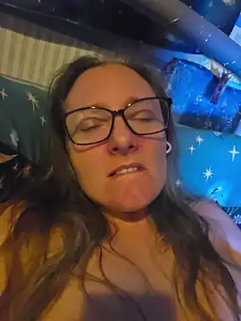 Izzylove47 online show from 07.13.26
