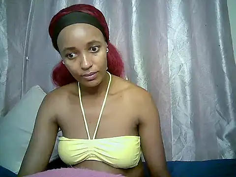 Snapshot of Slim_shy chatting on 06.04.26 Slim shy online show from 06.04.26