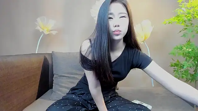 Snapshot of yu598188 chatting on 06.06.26 yu598188 online show from 06.06.26