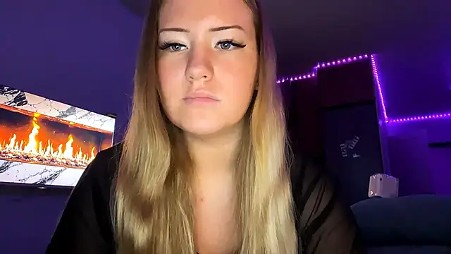 Lisi Kiss  online show from 06.12.26