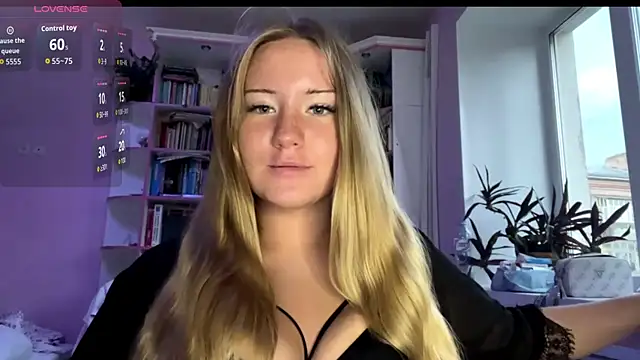 Lisi Kiss  online show from 07.18.26