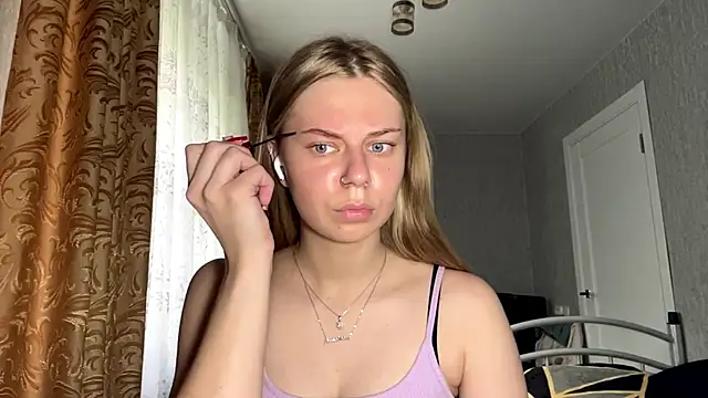 HoneysPiee online show from 06.06.26