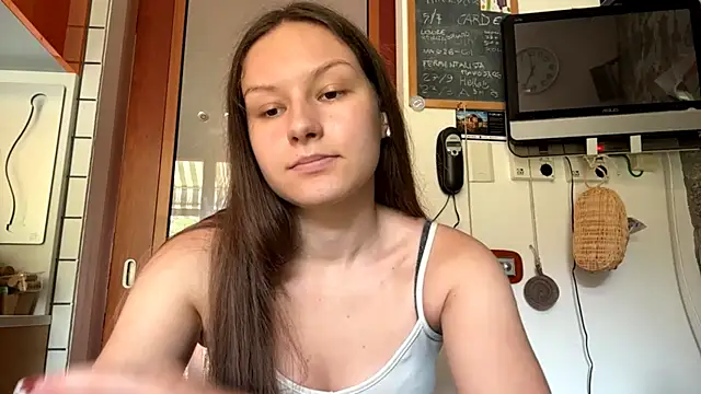 ShaylaChong online show from 07.14.26