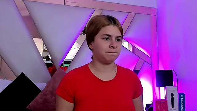 AliceCruzz online show from 07.16.26