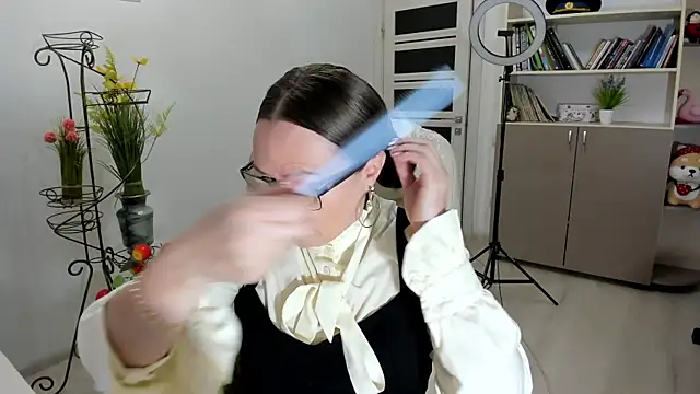 Vika73 online show from 11.28.25