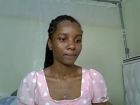 Snapshot of Sexy_vylsa chatting on 05.27.26 Sexy vylsa online show from 05.27.26