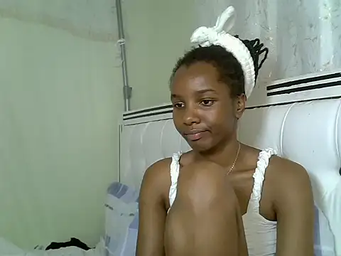 Snapshot of Sexy_vylsa chatting on 07.16.26 Sexy vylsa online show from 07.16.26