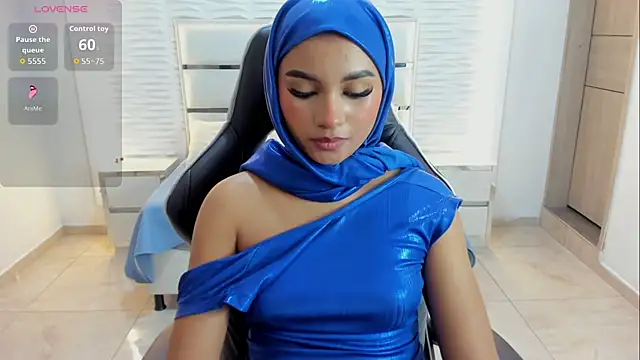 Snapshot of Layla_irfan chatting on 07.04.26 Layla irfan online show from 07.04.26