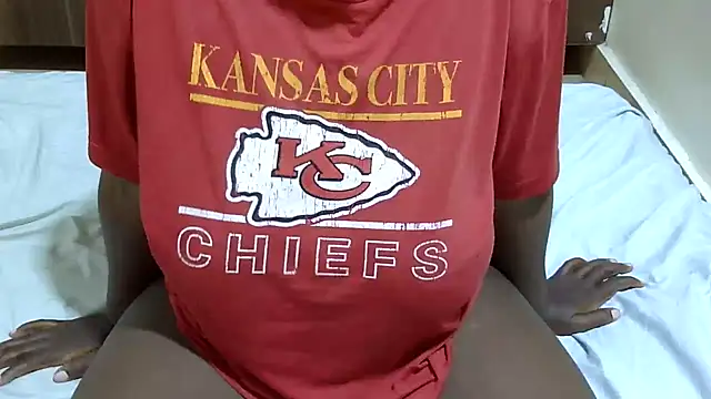 RawHoneyXo- online show from 05.18.26