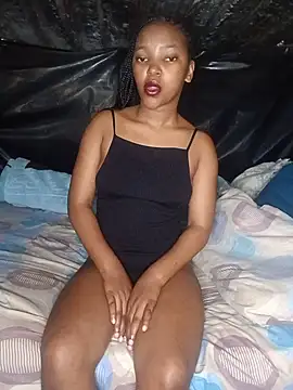 Snapshot of SexySisa chatting on 07.18.26 SexySisa online show from 07.18.26