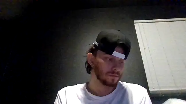 Snapshot of Tallhungcloudyyy chatting on 06.14.26 Tallhungcloudyyy online show from 06.14.26