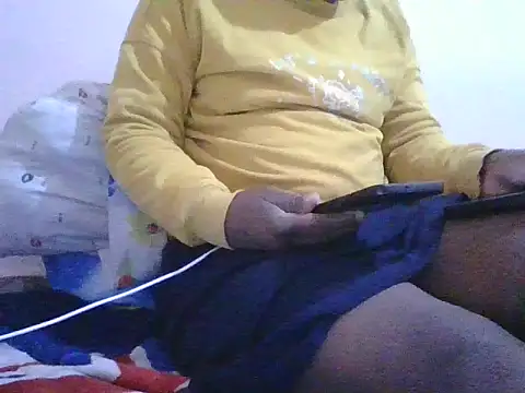 Snapshot of queenm5 chatting on 07.14.26 queenm5 online show from 07.14.26