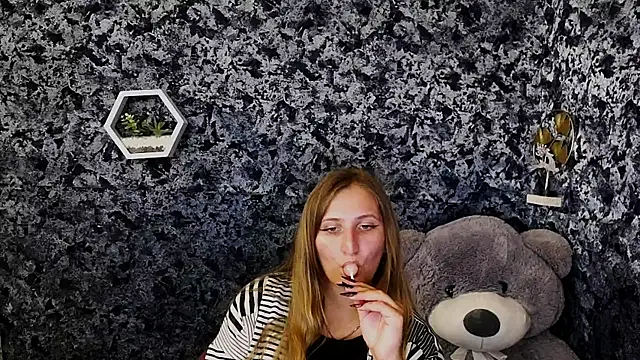 Jenny smille  online show from 07.20.26