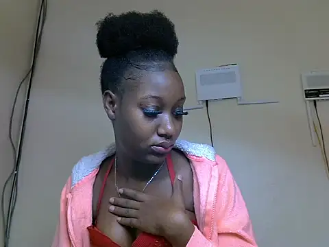 Snapshot of Pretty_kitty48 chatting on 06.27.26 Pretty kitty48 online show from 06.27.26