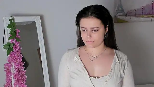 Snapshot of rizz_caprice_ chatting on 05.20.26 rizz caprice online show from 05.20.26