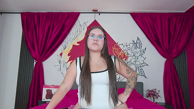 Lia Avalon online show from 06.23.26