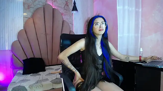 Kyomi Hunt online show from 07.14.26