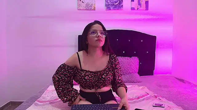 Samantha  Velvet online show from 05.27.26