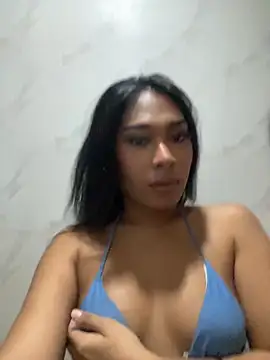 hugecock tamira online show from 06.03.26