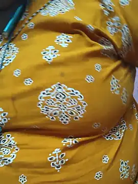 Snapshot of geetha431 chatting on 07.04.26 geetha431 online show from 07.04.26