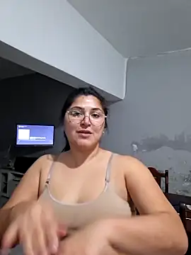 Snapshot of morena95_ chatting on 06.04.26 morena95 online show from 06.04.26
