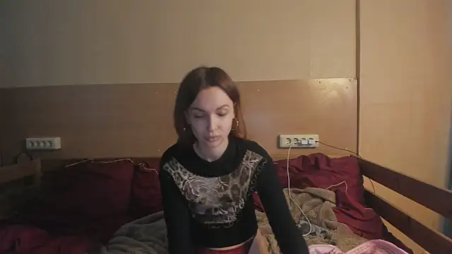 Snapshot of PurpleSin chatting on 05.28.26 PurpleSin online show from 05.28.26