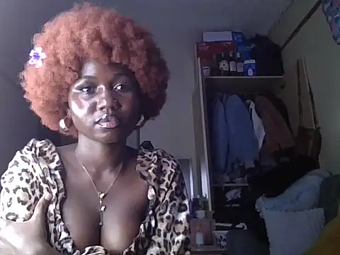 Snapshot of ChocolateCrush chatting on 05.20.26 ChocolateCrush online show from 05.20.26