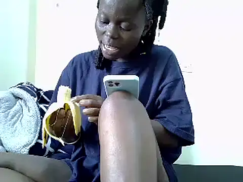 ebonycurvedass online show from 06.18.26