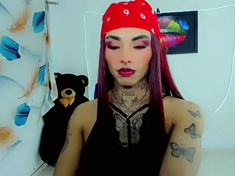 nebulla maqueen online show from 06.14.26