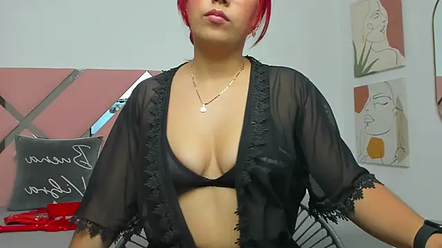 queenjuliee online show from 05.23.26