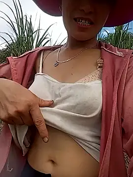 Snapshot of Heryy_xx chatting on 06.18.26 Heryy xx online show from 06.18.26