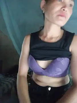 Snapshot of Heryy_xx chatting on 07.18.26 Heryy xx online show from 07.18.26