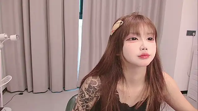 yan-0705 online show from 07.17.26
