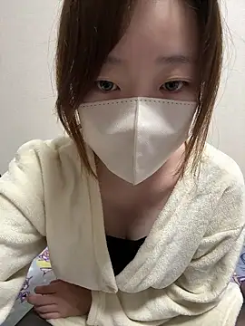 Snapshot of mei_room chatting on 05.25.26 mei room online show from 05.25.26