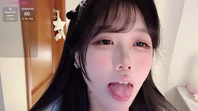 April UU online show from 07.11.26