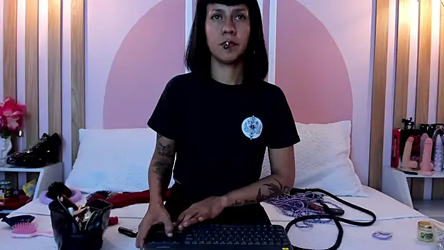 Valkiriia wiine online show from 06.26.26