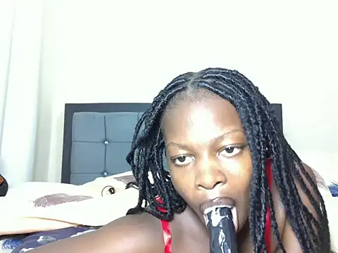 Snapshot of slim_sexy1 chatting on 06.17.26 slim sexy1 online show from 06.17.26