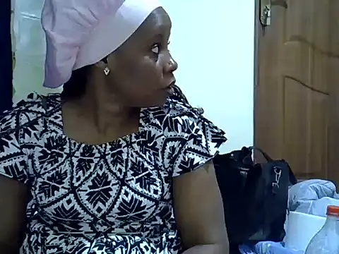 Snapshot of crazybeibe chatting on 07.13.26 crazybeibe online show from 07.13.26
