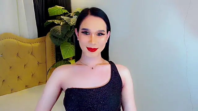 Snapshot of LexiLoreOnTop chatting on 05.30.26 LexiLoreOnTop online show from 05.30.26