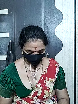 Snapshot of Leela_555 chatting on 05.30.26 Leela 555 online show from 05.30.26