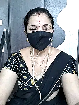 Snapshot of Leela_555 chatting on 06.04.26 Leela 555 online show from 06.04.26