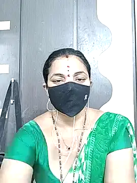 Snapshot of Leela_555 chatting on 06.05.26 Leela 555 online show from 06.05.26