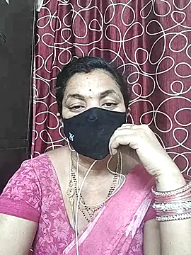 Snapshot of Leela_555 chatting on 06.26.26 Leela 555 online show from 06.26.26