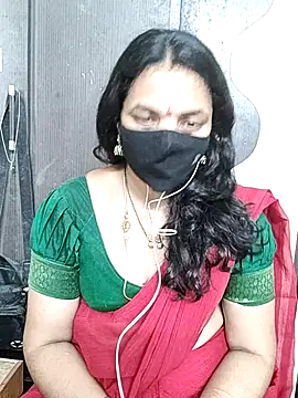 Snapshot of Leela_555 chatting on 07.13.26 Leela 555 online show from 07.13.26