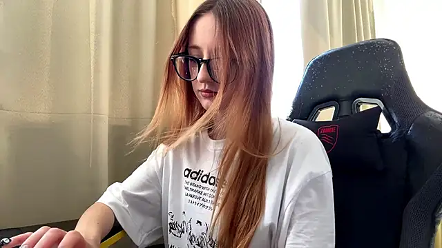 Sunshine Kira online show from 05.31.26